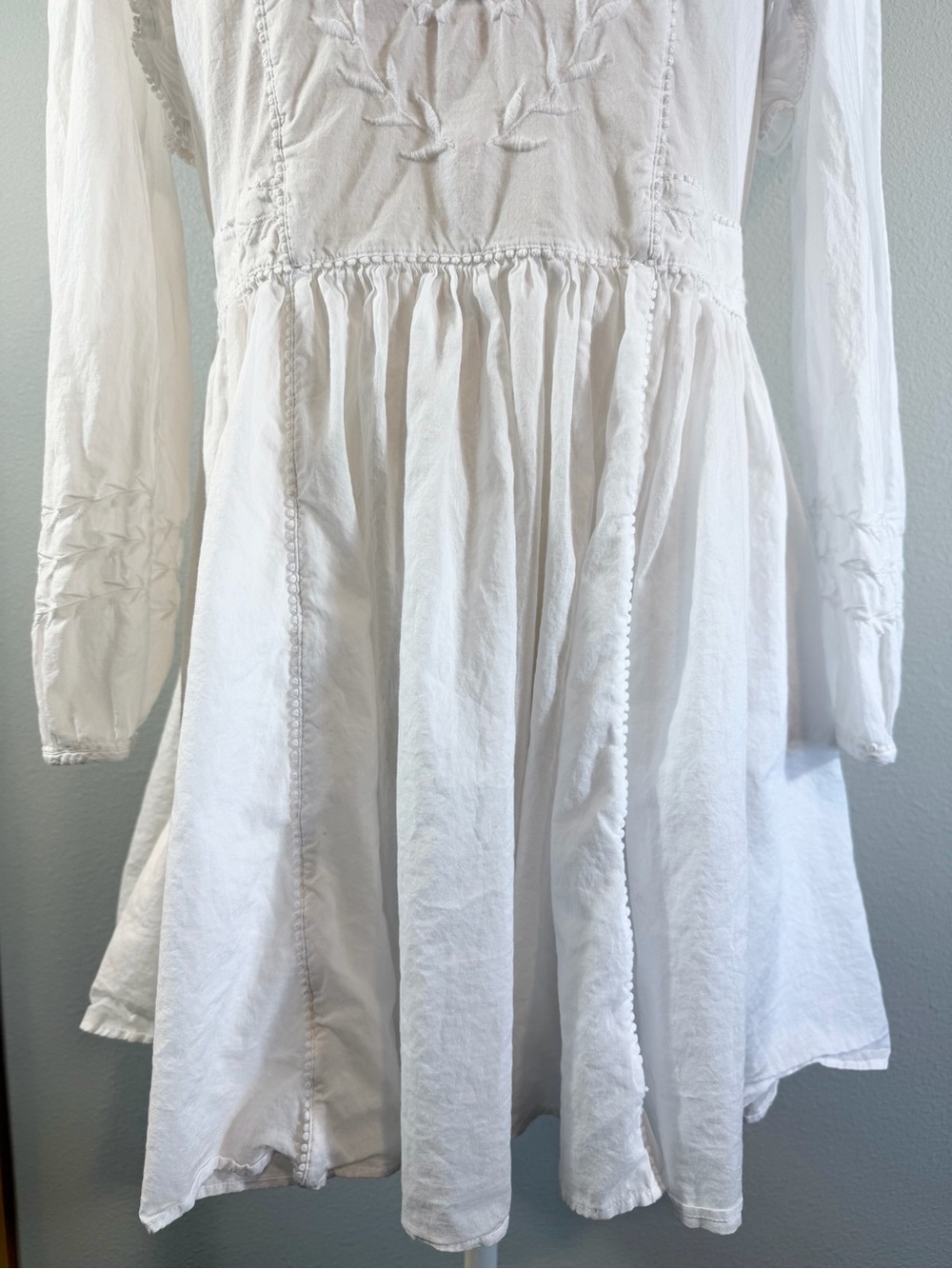 Banana Republic Esme Embroidered Mini Dress XS White Bridal Cottagecore Spring - Picture 3 of 15